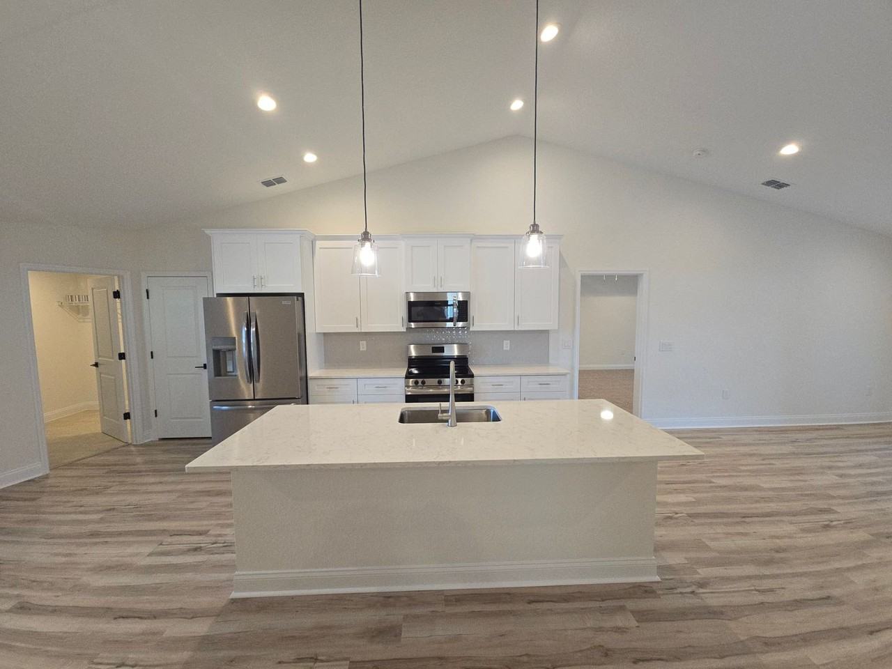 803 Allison Pl - Photo 4 of 20