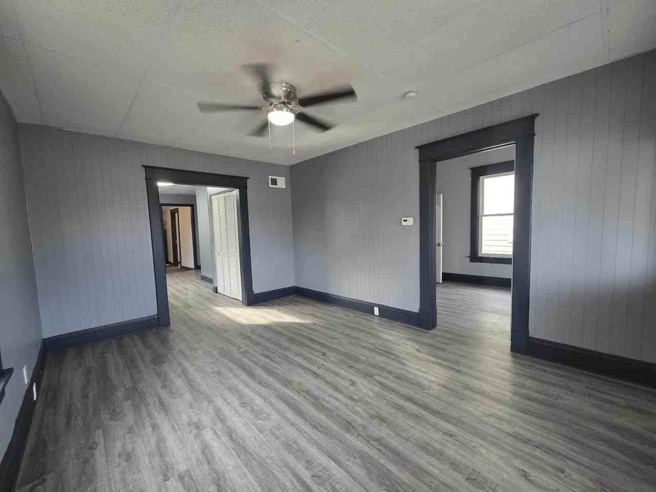 123 W 13th St - Photo 5 of 24