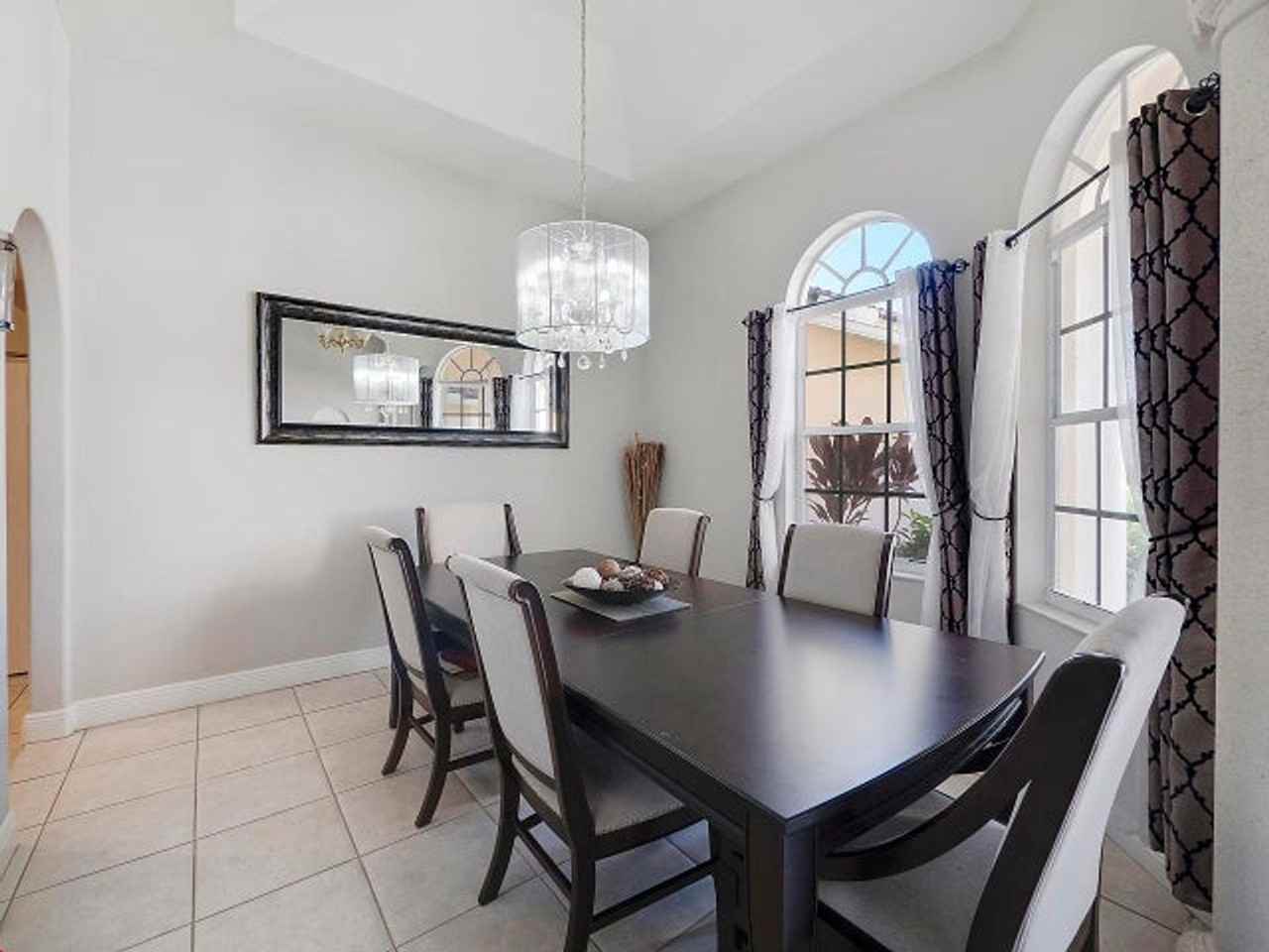 17945 36th Ct N - Photo 3 of 10