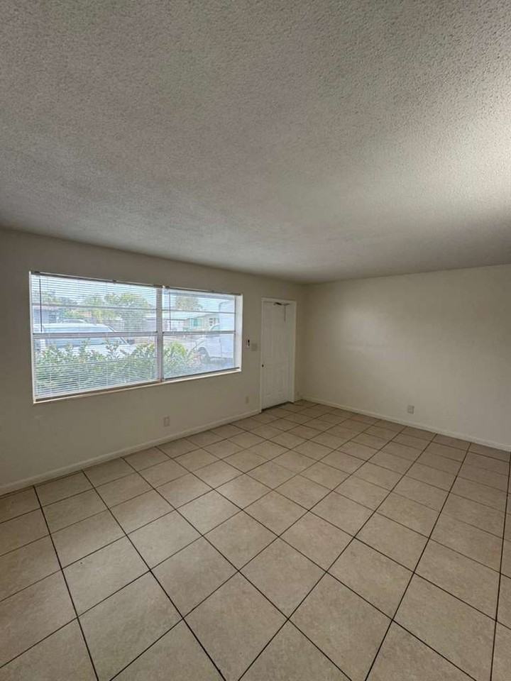 965 West 36th Street - Photo 2 of 11