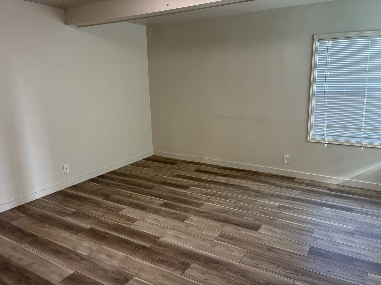 Warren/Main Street 992 - Photo 3 of 7