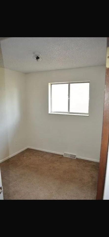 10251 Benton Street - Photo 3 of 11