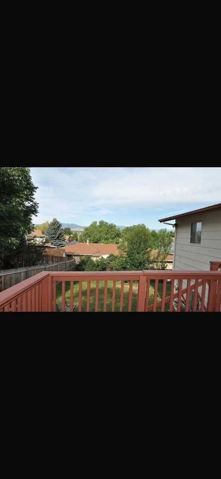 10251 Benton Street - Photo 6 of 11