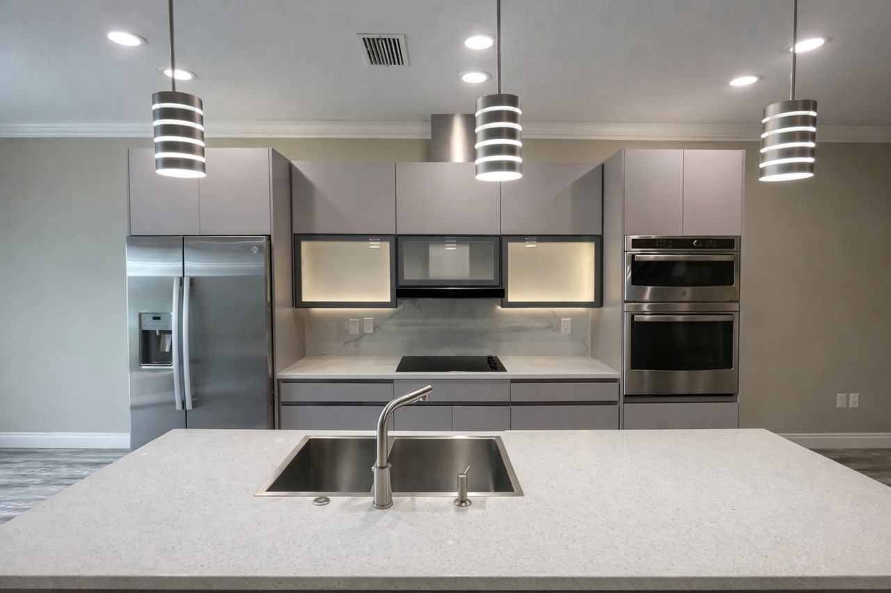 2033 Greenbriar Ter - Photo 3 of 13