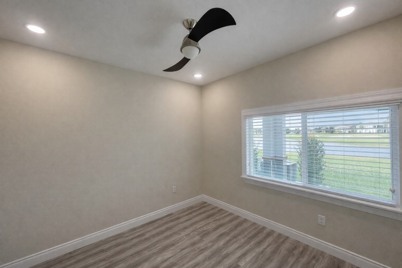 2033 Greenbriar Ter - Photo 6 of 13