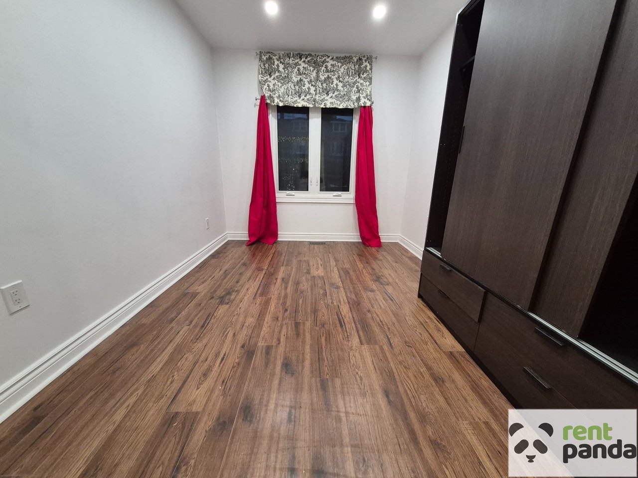 156 Oakcrest Ave #MAIN - Photo 4 of 14