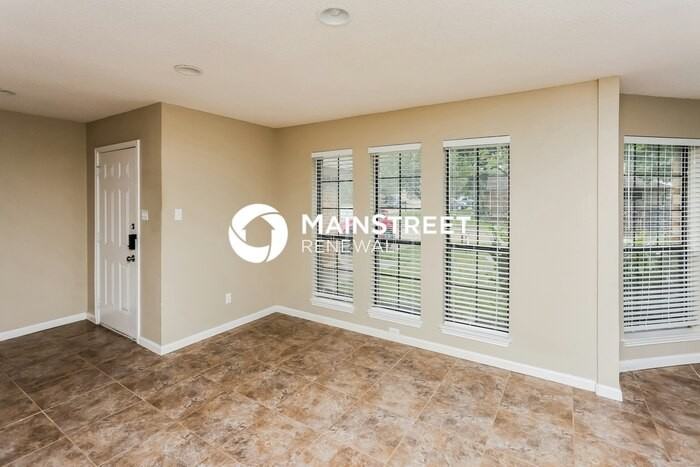 4902 Waxwing Dr - Photo 4 of 16