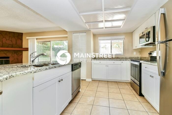 37 Harbor Oaks Cir - Photo 7 of 16