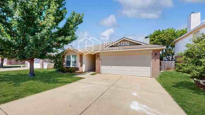 4113 Majestic Ct - Photo 4 of 34