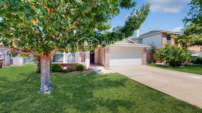 4113 Majestic Ct - Photo 5 of 34