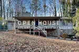 featured image of 220 Sabrina Ct