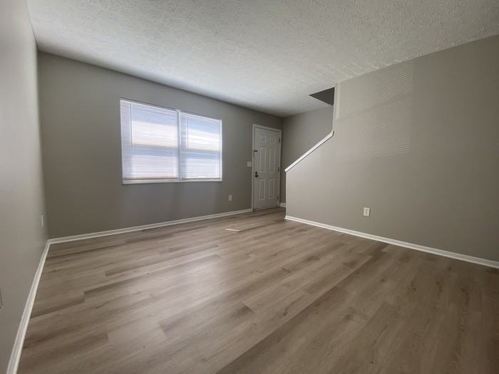 2634 Sandbury Blvd - Photo 3 of 45