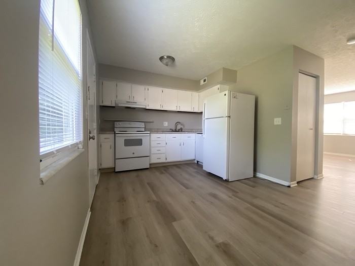 2634 Sandbury Blvd - Photo 4 of 45