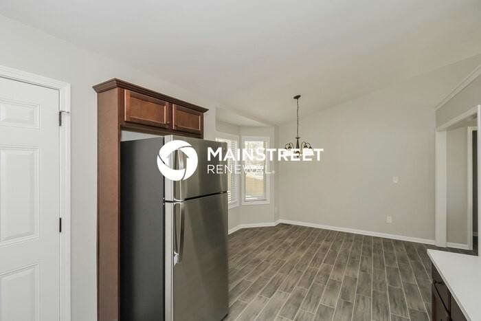 122 Millstream Dr - Photo 5 of 17