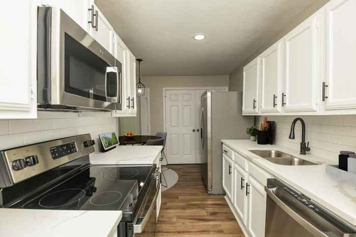 7305 Whitewood Dr - Photo 3 of 21