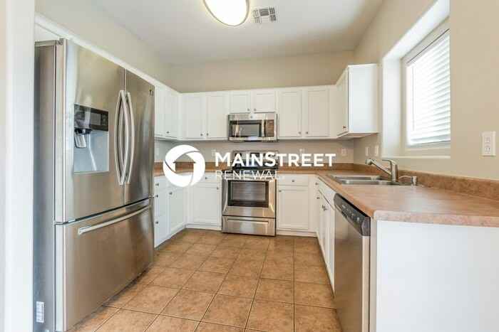 39532 S Cinch Strap Pl - Photo 7 of 17