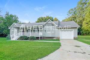 featured image of 2011 Kelly Ln