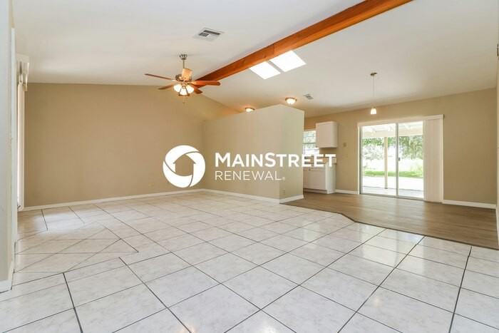 14056 Marquette Blvd - Photo 3 of 16