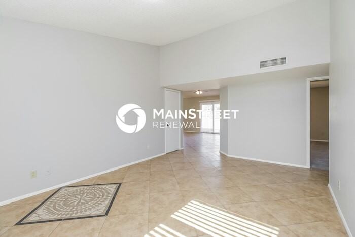 18419 N 55th Ln - Photo 4 of 16