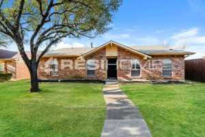 featured image of 2917 Rolling Hills Dr