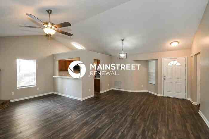 11516 Birch Forest Cir E - Photo 4 of 16