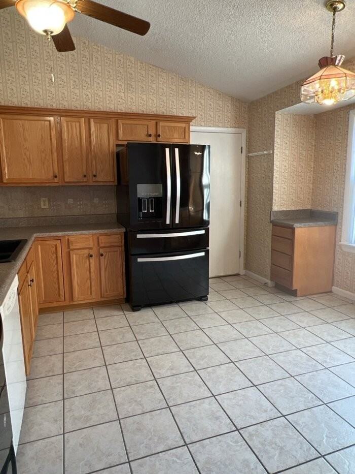 115 Lancashire Rd - Photo 6 of 27