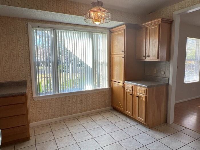 115 Lancashire Rd - Photo 7 of 27