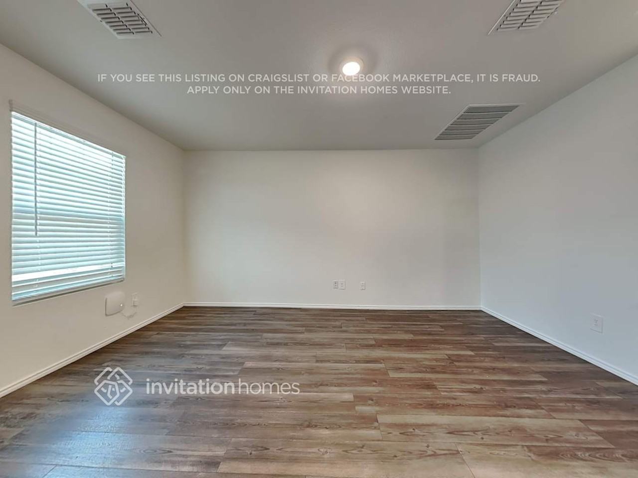 3052 Wallace Wells Ct - Photo 6 of 16
