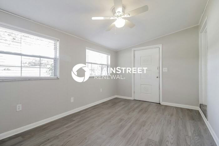 8315 Calais Cir - Photo 3 of 16