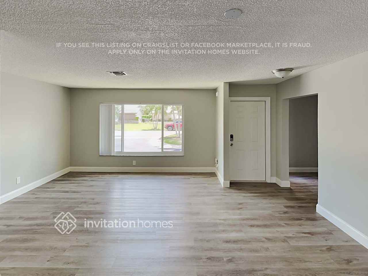 2504 Nw 98th Ln - Photo 3 of 18