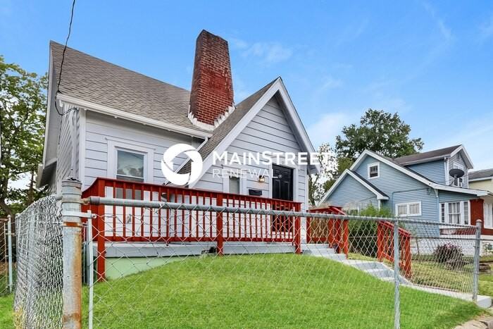 113 S 43rd St - Photo 2 of 19