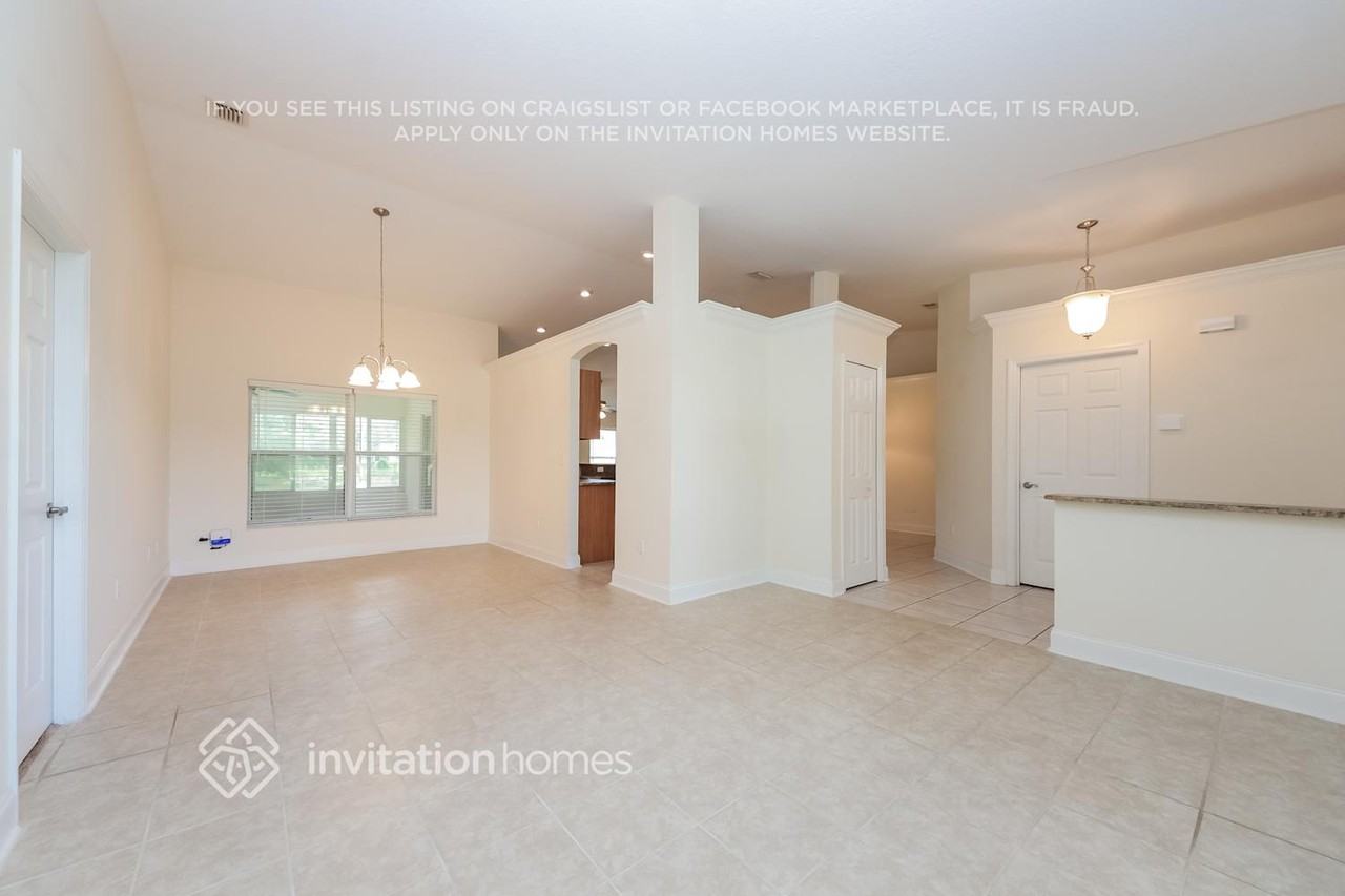 4380 Hartville Ave - Photo 3 of 20