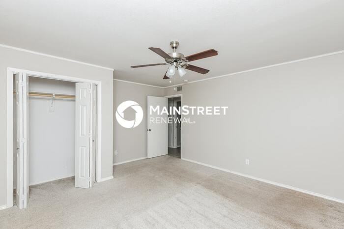 5621 Bonnie Wayne St - Photo 7 of 17