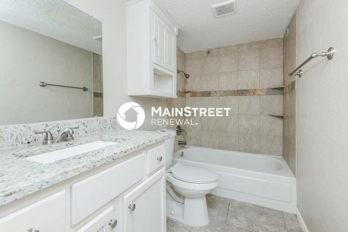 5621 Bonnie Wayne St - Photo 7 of 17