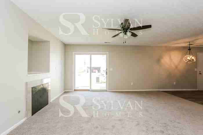 7780 Jefferson Run - Photo 4 of 16