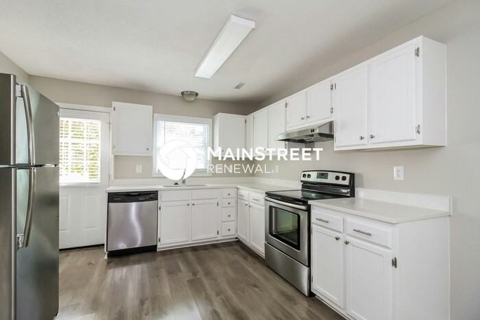 5505 Crabapple Ct - Photo 5 of 16