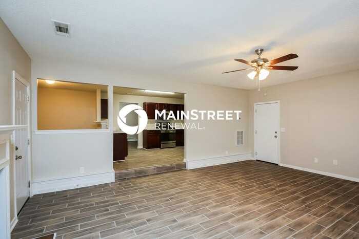 5875 Sunflower Ct - Photo 3 of 17