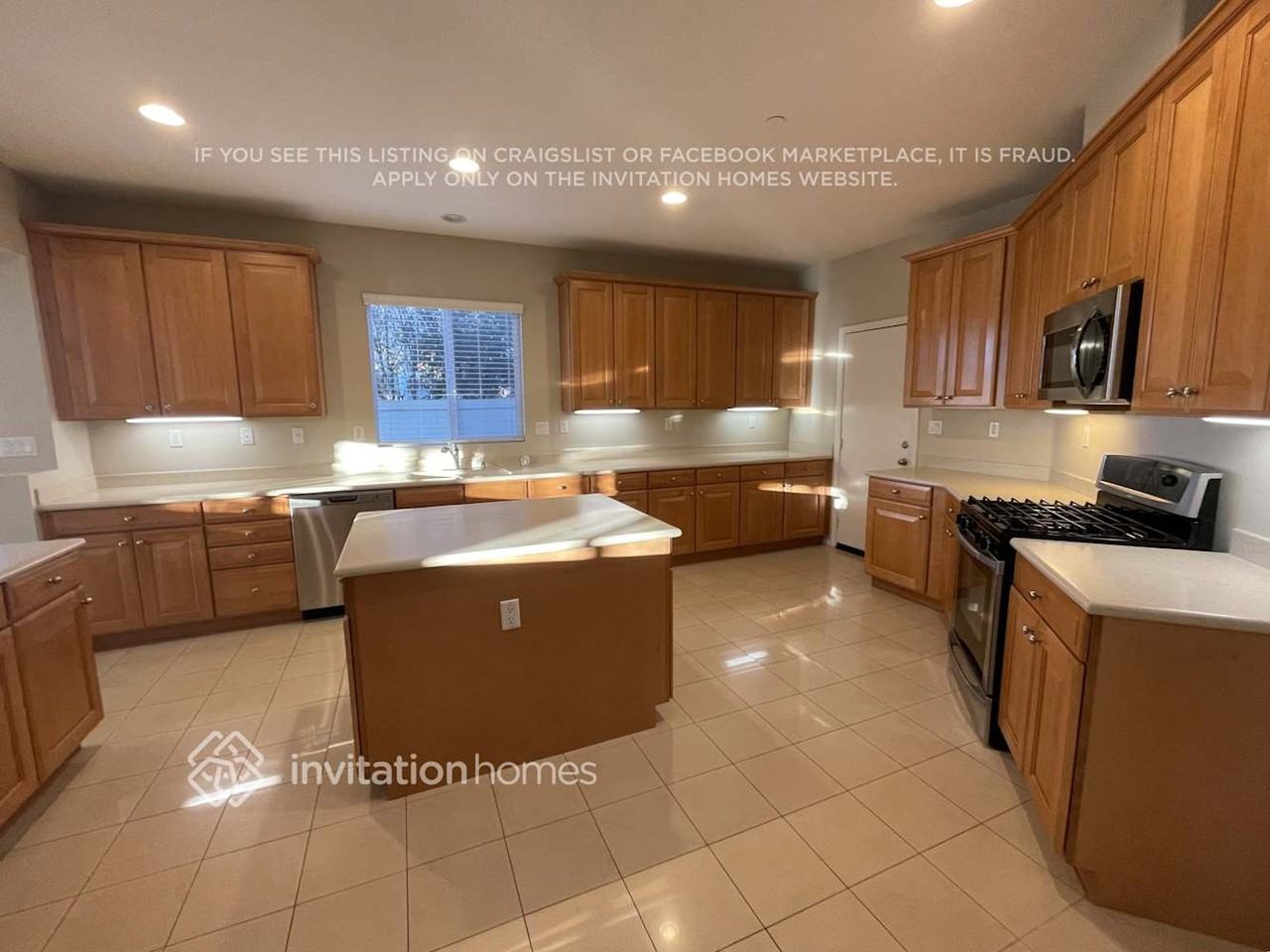 1517 Margit St - Photo 5 of 13