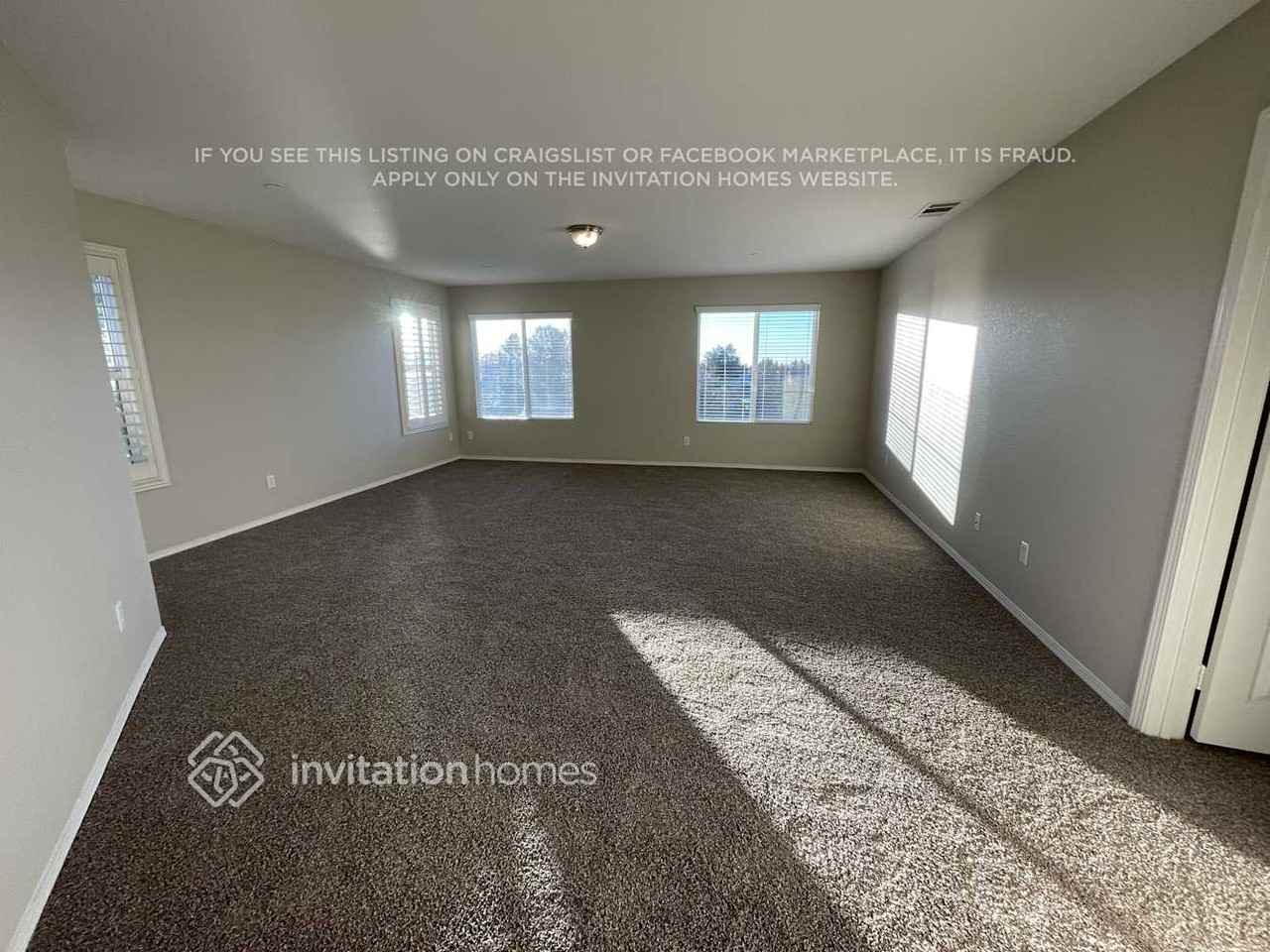 1517 Margit St - Photo 6 of 13