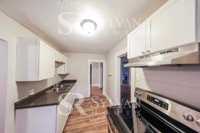 8303 Division Ave - Photo 7 of 13