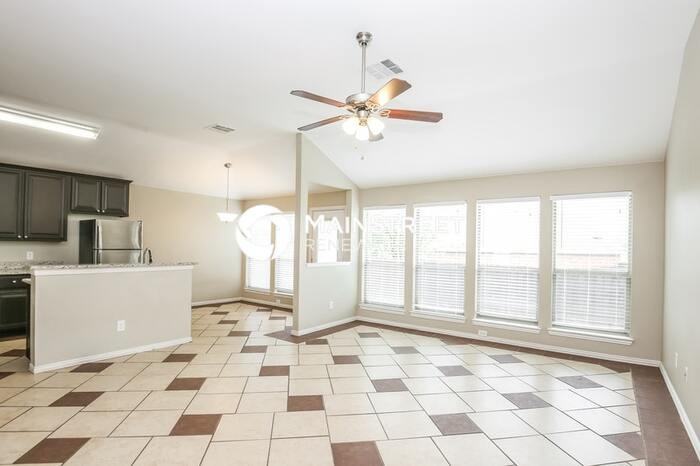 9336 Cynthia Ct - Photo 4 of 16