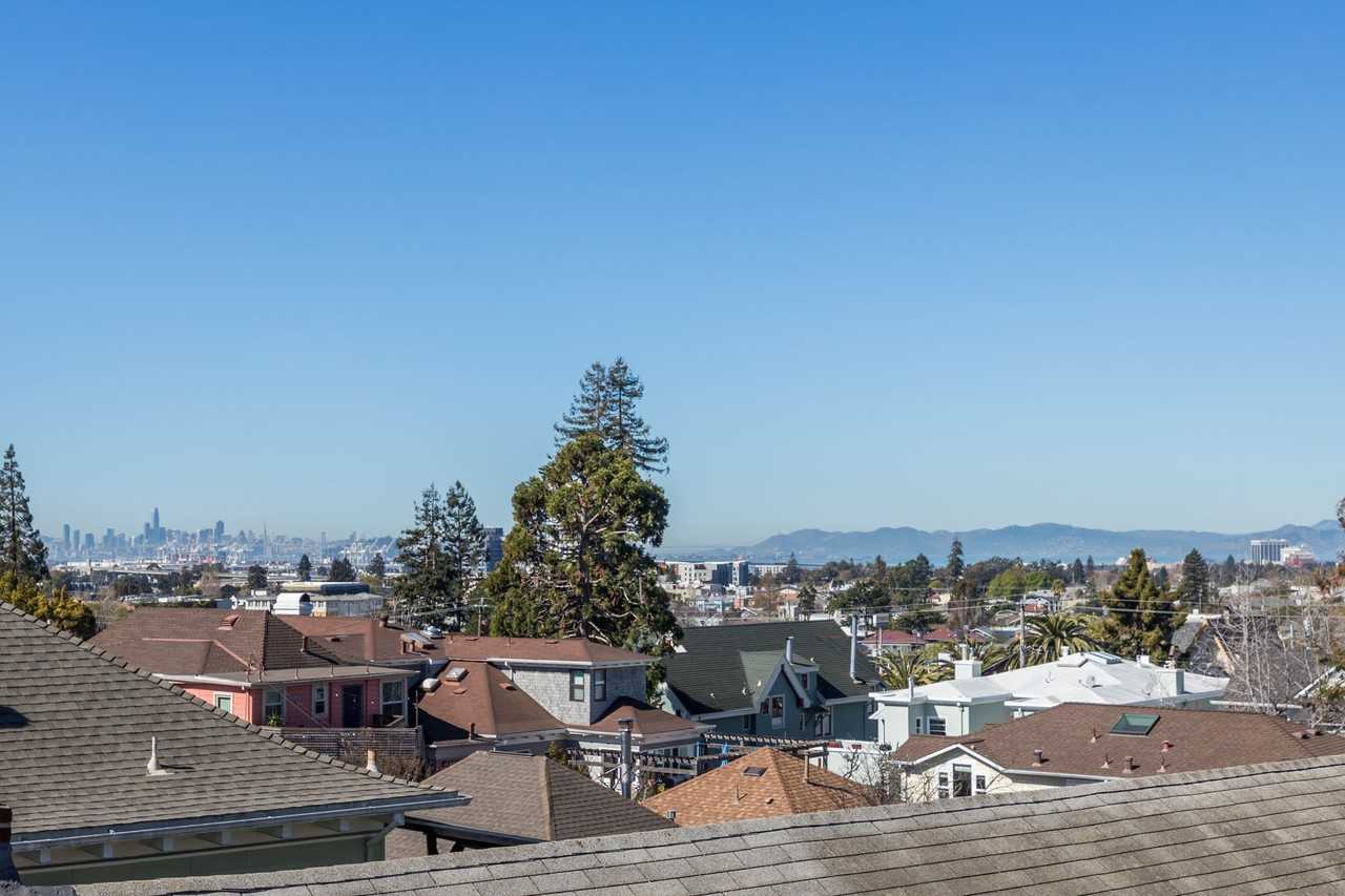 4231 Montgomery - Photo 2 of 15