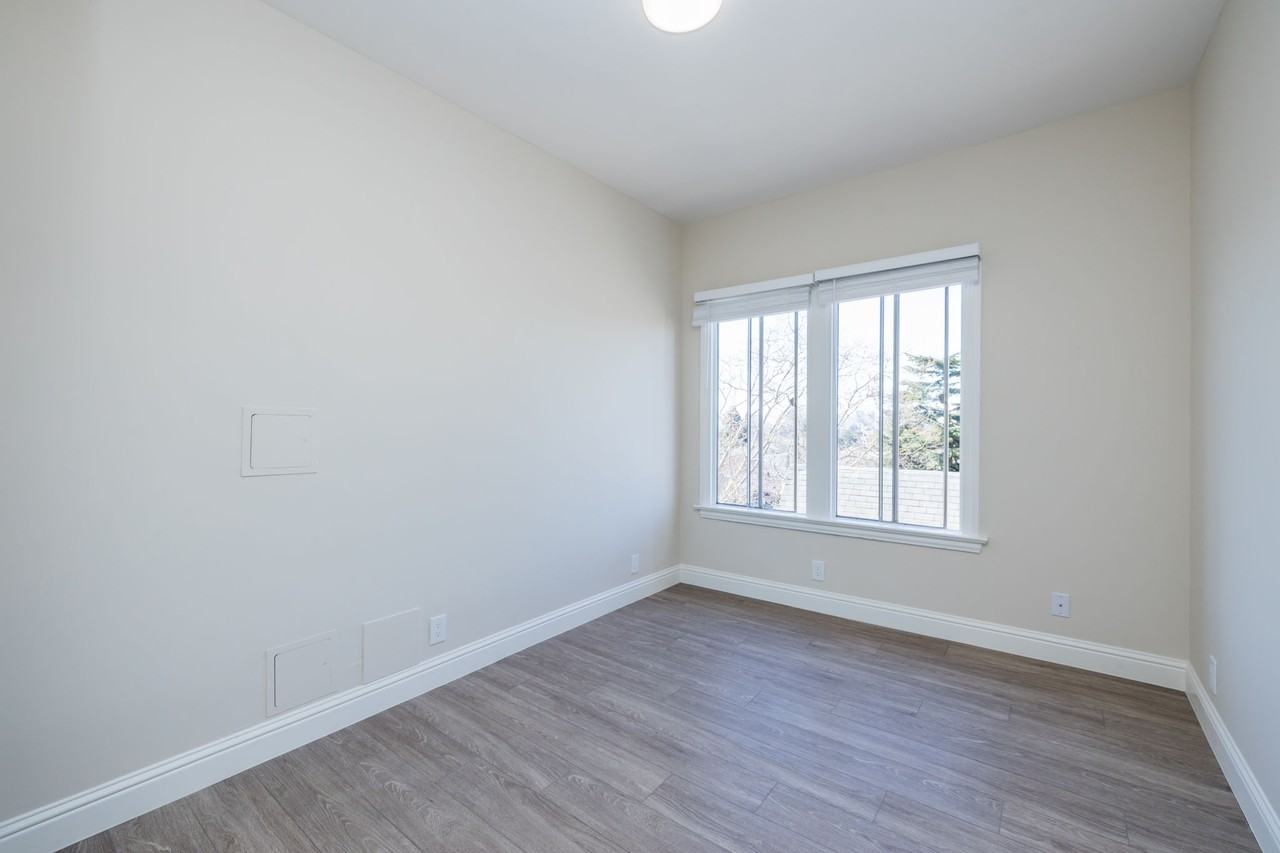 4231 Montgomery - Photo 6 of 15