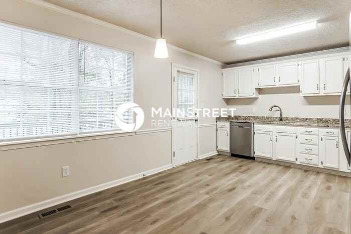 11607 Brown Cir - Photo 5 of 17