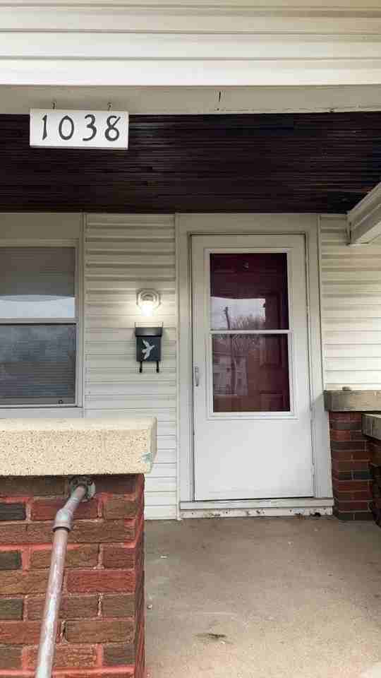 1038 Walnut Hill Pl - Photo 4 of 34