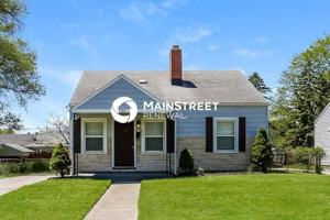 featured image of 731 S Highland Ave