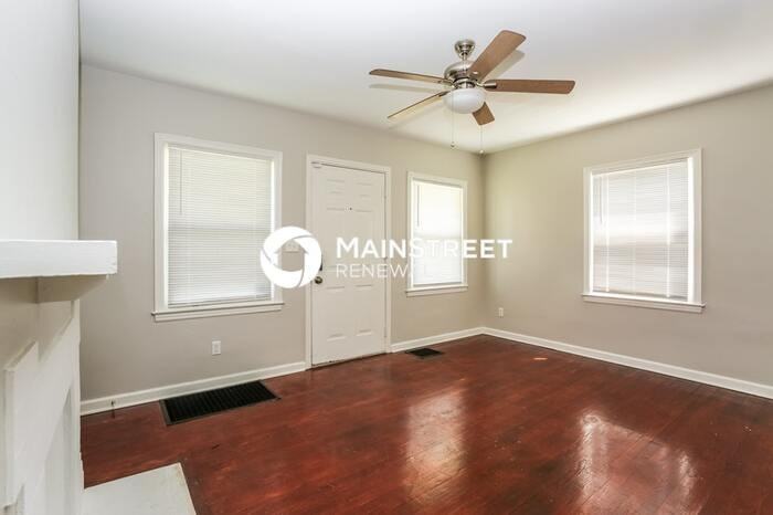 731 S Highland Ave - Photo 3 of 18