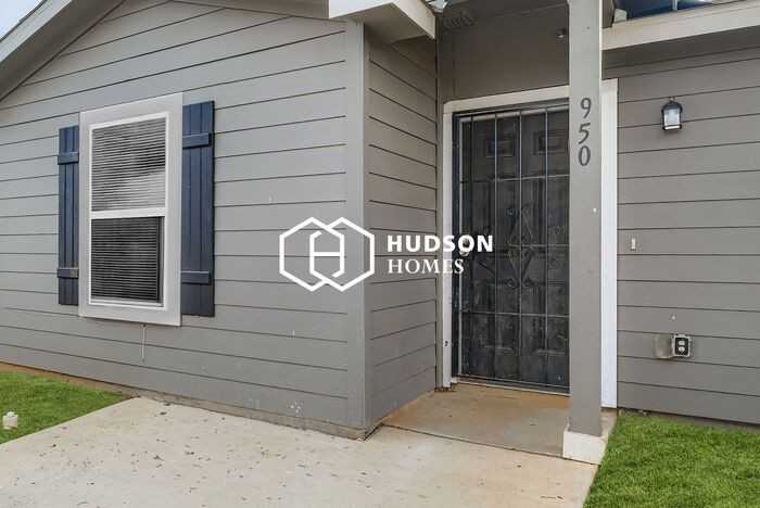 950 F St - Photo 4 of 16