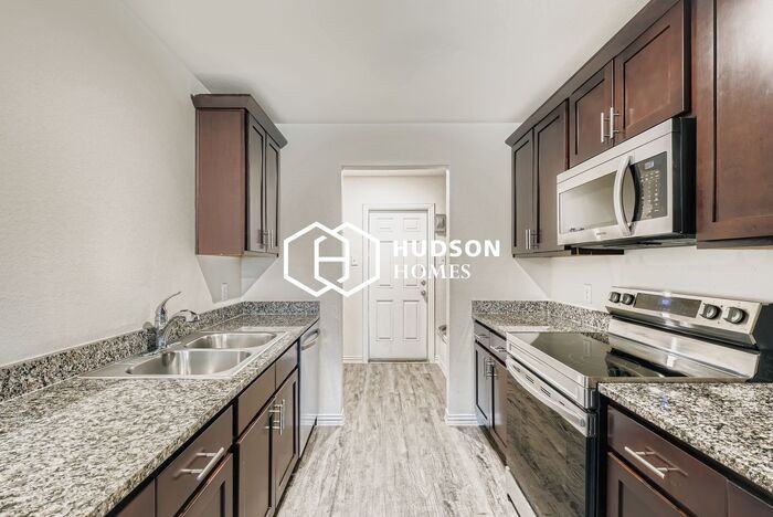 950 F St - Photo 7 of 16