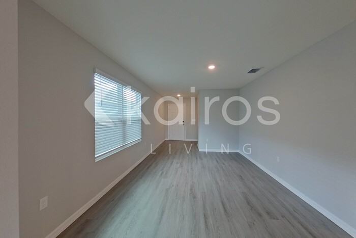 8657 Sw 43rd Ter - Photo 4 of 30